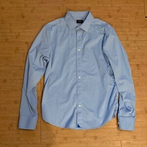 Men's Blue Checkered Untuckit Shirt